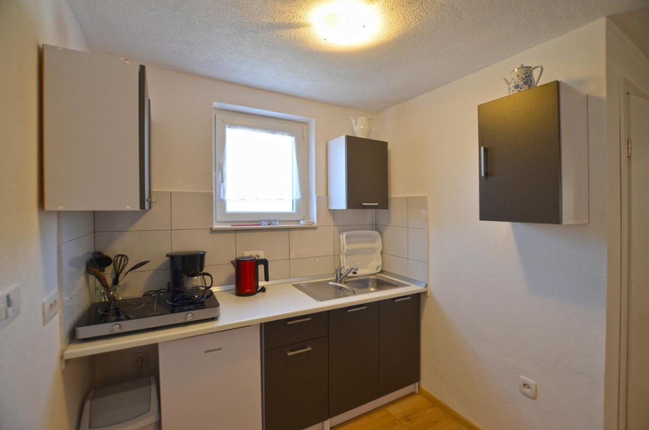 Bavica Apartments ロヴィニ エクステリア 写真